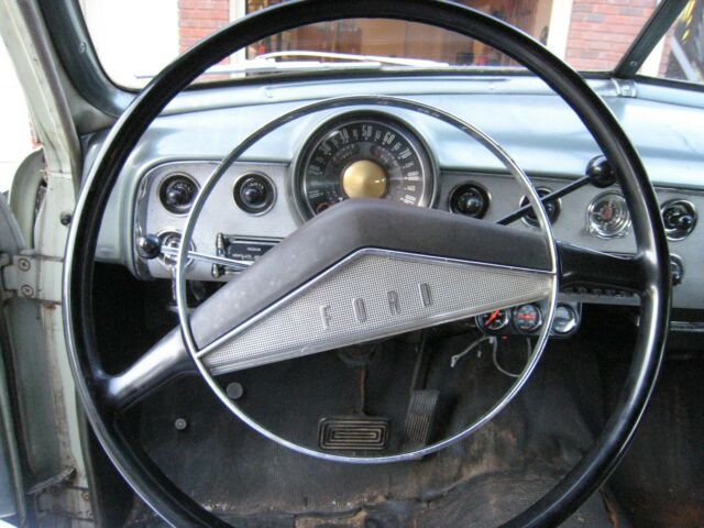 Ford Customline 1951 image number 12