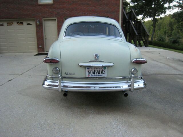 Ford Customline 1951 image number 25