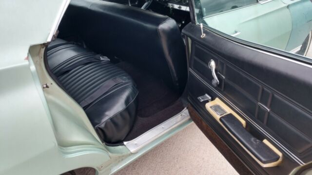 Chevrolet Impala 1967 image number 9
