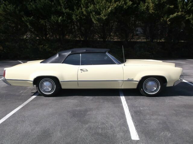 Oldsmobile Eighty-Eight 1969 image number 3