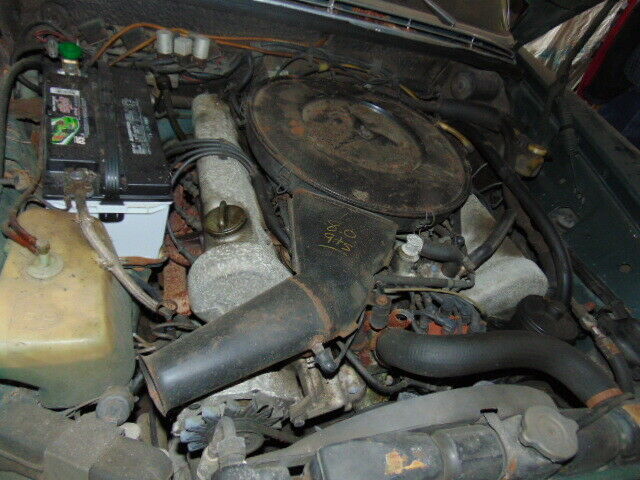 Mercedes-Benz 200-Series 1972 image number 34