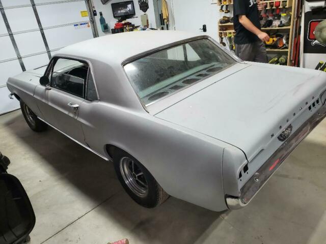 Ford Mustang 1968 image number 2