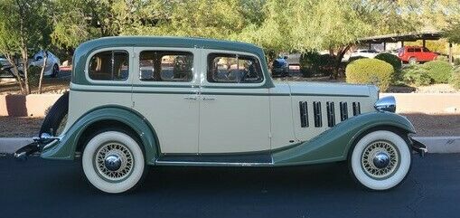 Buick Century 1933 image number 3