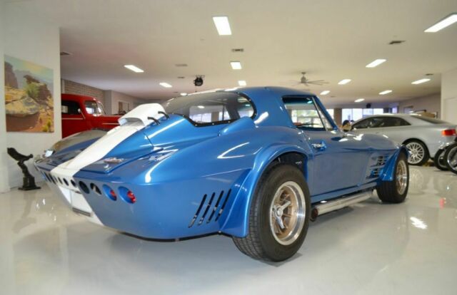 Chevrolet Corvette Gran Sport 1963 image number 37