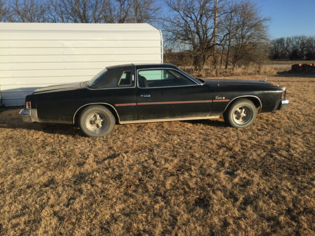 Chrysler Cordoba 1976 image number 26