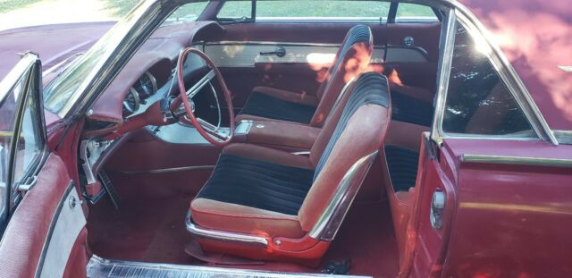 Ford Thunderbird 1963 image number 23