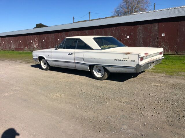 Dodge Coronet 1967 image number 15