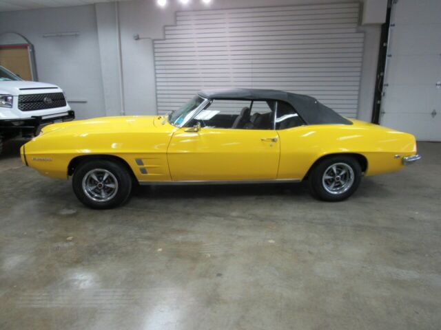 Pontiac Firebird 1969 image number 25