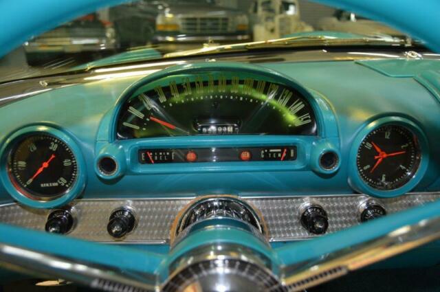 Ford Thunderbird 1956 image number 14