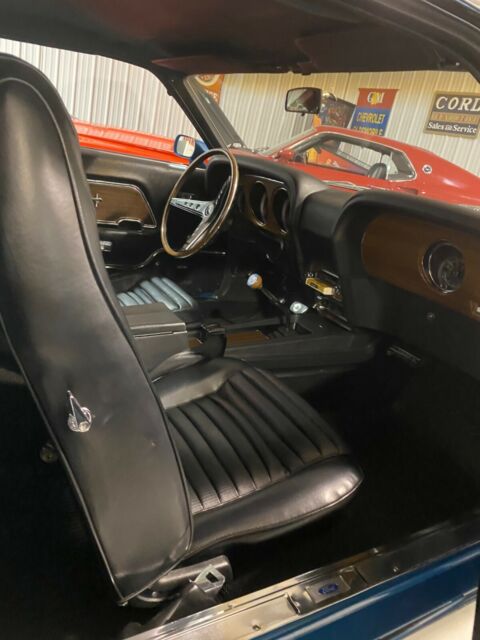 Ford Mustang 1969 image number 11