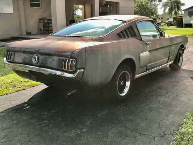 Ford Mustang 1965 image number 18