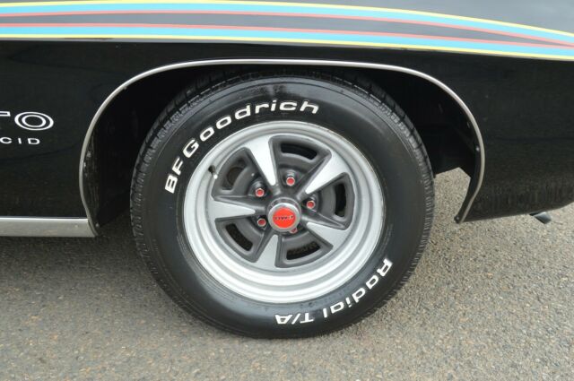Pontiac GTO 1970 image number 24