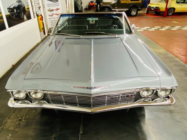 Chevrolet Impala 1965 image number 43