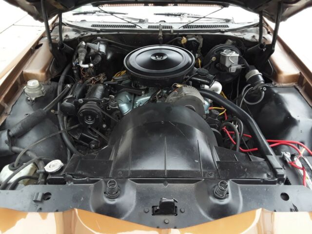 Pontiac Grand Prix 1971 image number 18