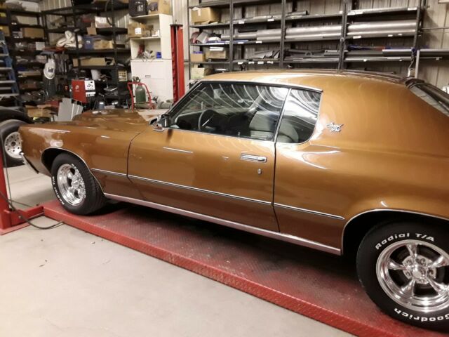 Pontiac Grand Prix 1971 image number 29
