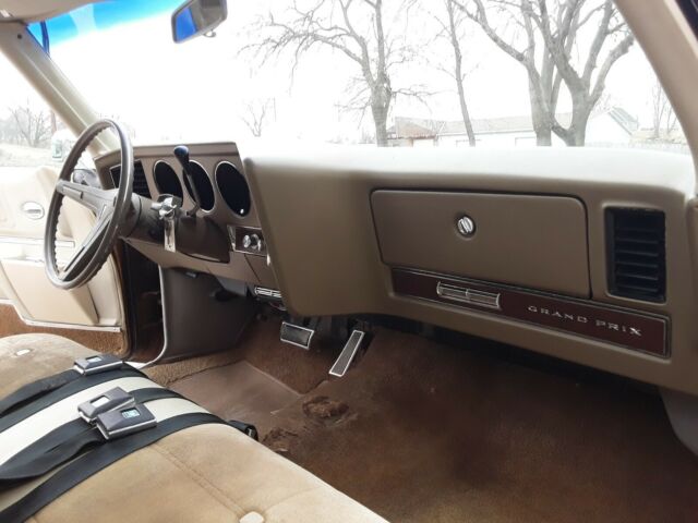 Pontiac Grand Prix 1971 image number 37
