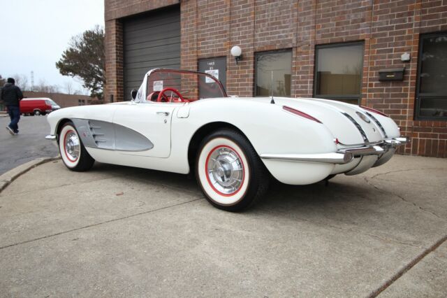 Chevrolet Corvette 1958 image number 26