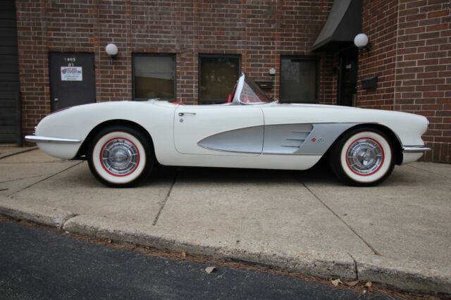 Chevrolet Corvette 1958 image number 30