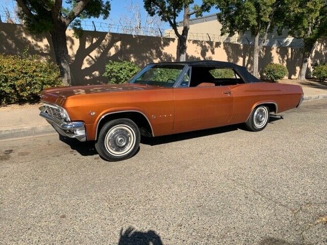 Chevrolet Impala 1965 image number 19