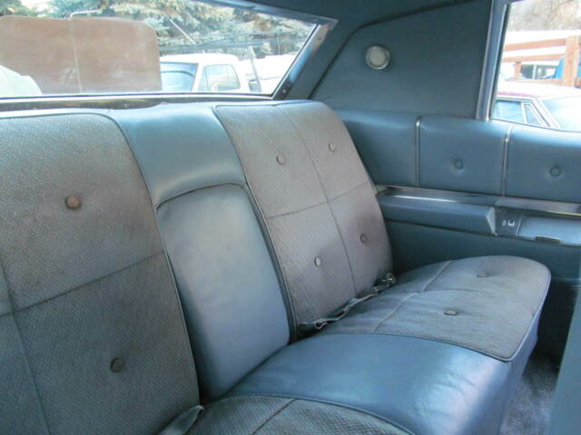 Cadillac Coupe deVille 1967 image number 15