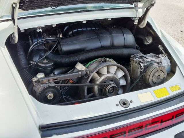 Porsche 911 1976 image number 20