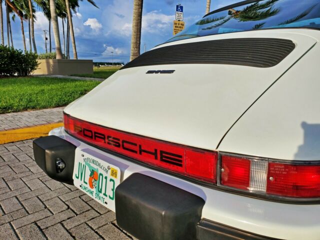 Porsche 911 1976 image number 35