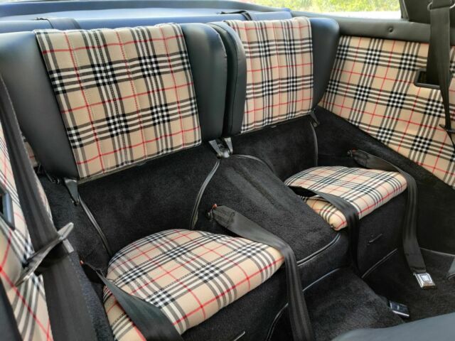 Porsche 911 1976 image number 41