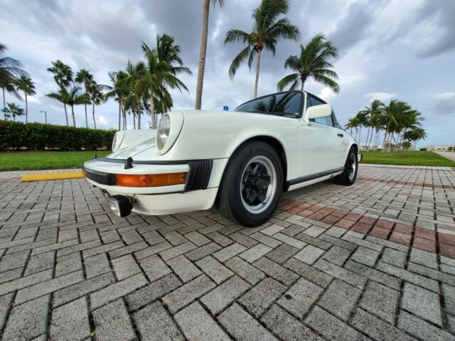 Porsche 911 1976 image number 7