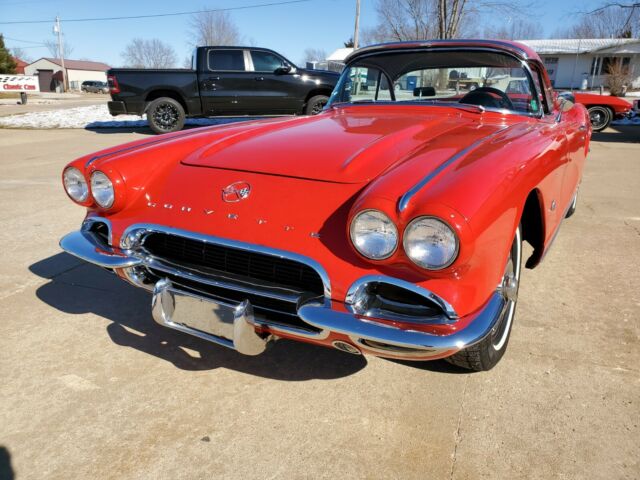 Chevrolet Corvette 1962 image number 1