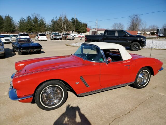 Chevrolet Corvette 1962 image number 15