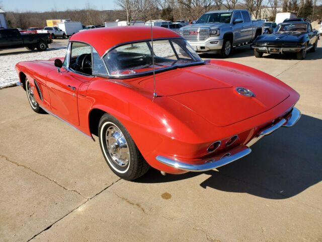 Chevrolet Corvette 1962 image number 34