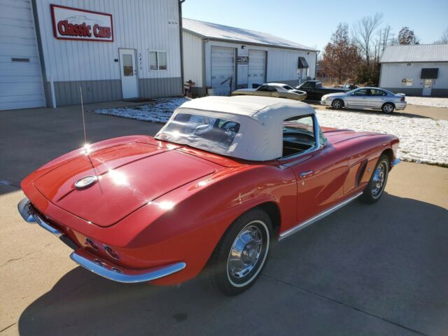 Chevrolet Corvette 1962 image number 42