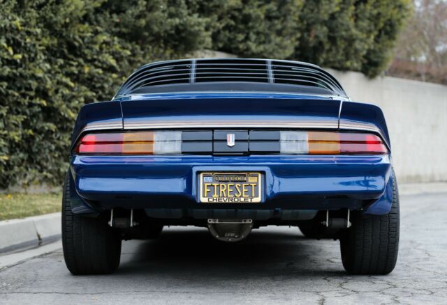 Chevrolet Camaro 1979 image number 2