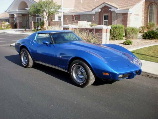 Chevrolet Corvette 1977 image number 14
