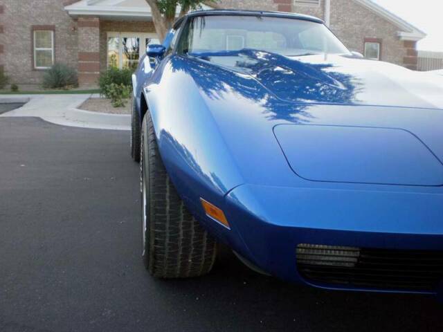 Chevrolet Corvette 1977 image number 32