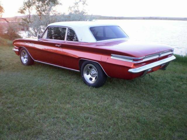 Buick Skylark 1961 image number 6