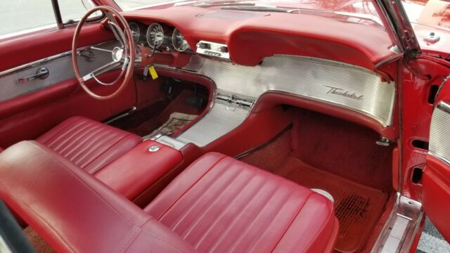 Ford Thunderbird 1962 image number 31