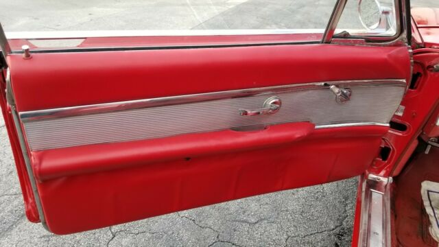 Ford Thunderbird 1962 image number 34