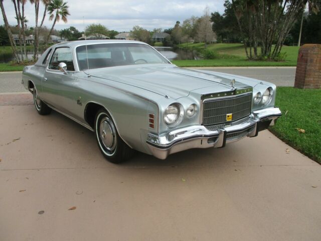 Chrysler Cordoba 1975 image number 22