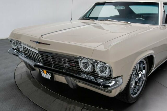 Chevrolet Impala 1965 image number 34