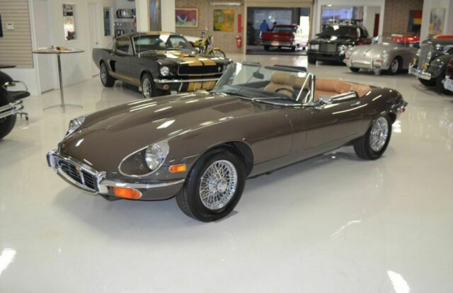 Jaguar XK 1972 image number 3