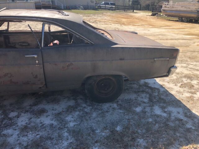 Ford Fairlane 1967 image number 22