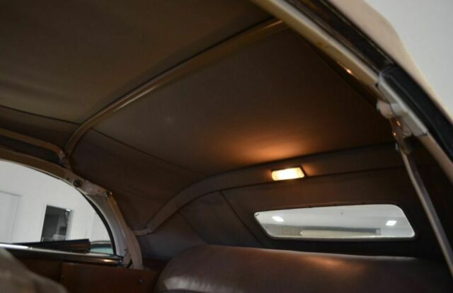 Packard Super 8 Convertible Victoria 1948 image number 47