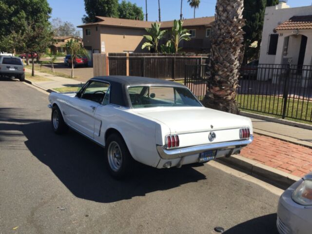 Ford Mustang 1965 image number 22