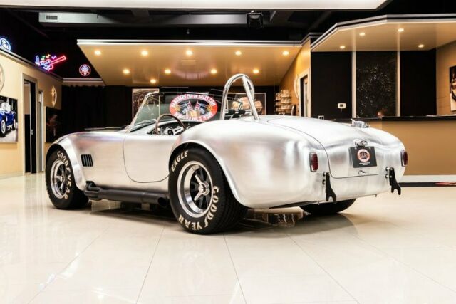 Shelby Cobra 1965 image number 13