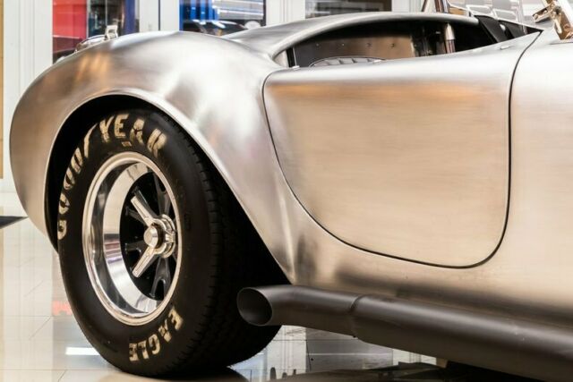 Shelby Cobra 1965 image number 41