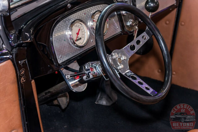 Ford Roadster 1932 image number 37