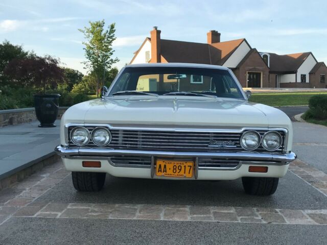 Chevrolet Biscayne 1966 image number 4