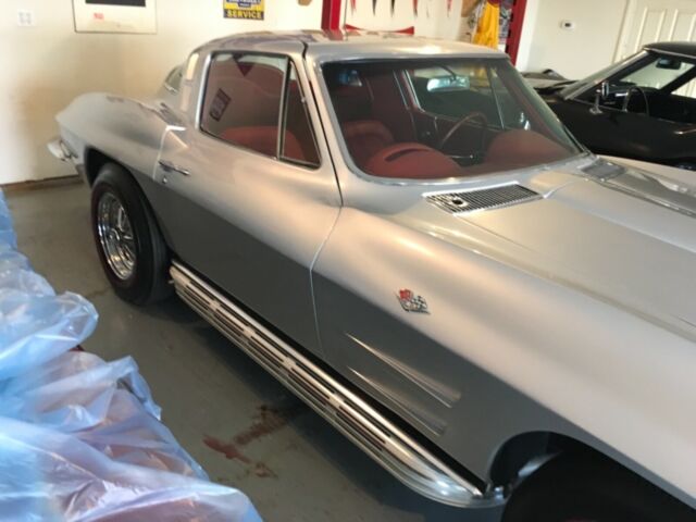 Chevrolet Corvette 1965 image number 15