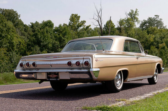 Chevrolet Impala 1962 image number 4